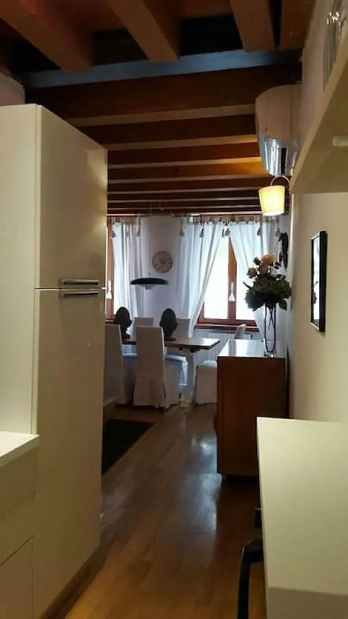 Residenza Corte Cadrega - Royal Solution Verona Apartmán